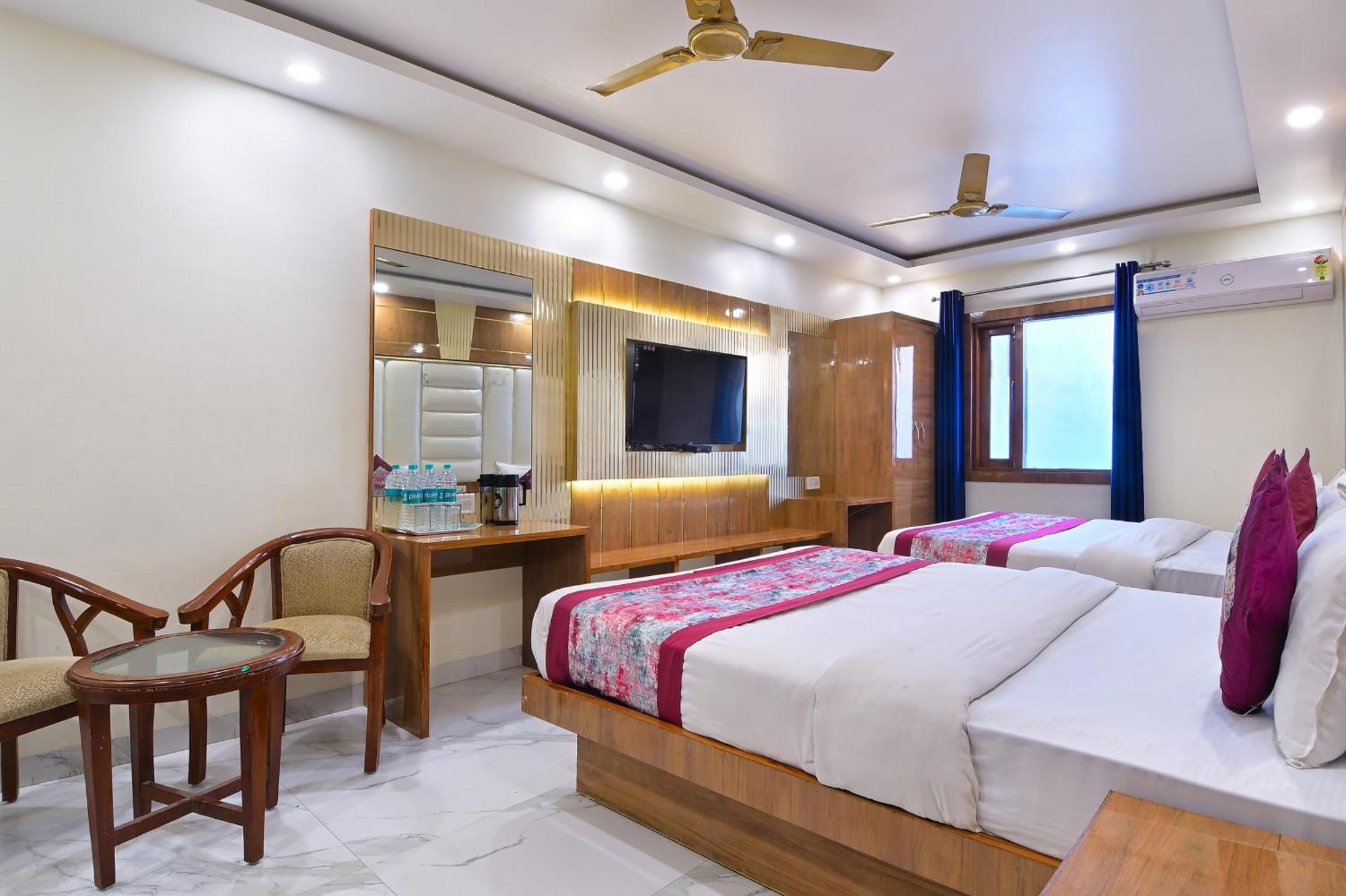 Hotel Glow Inn Paharganj-3 Mins Walk From New Delhi Railway Station Exterior photo