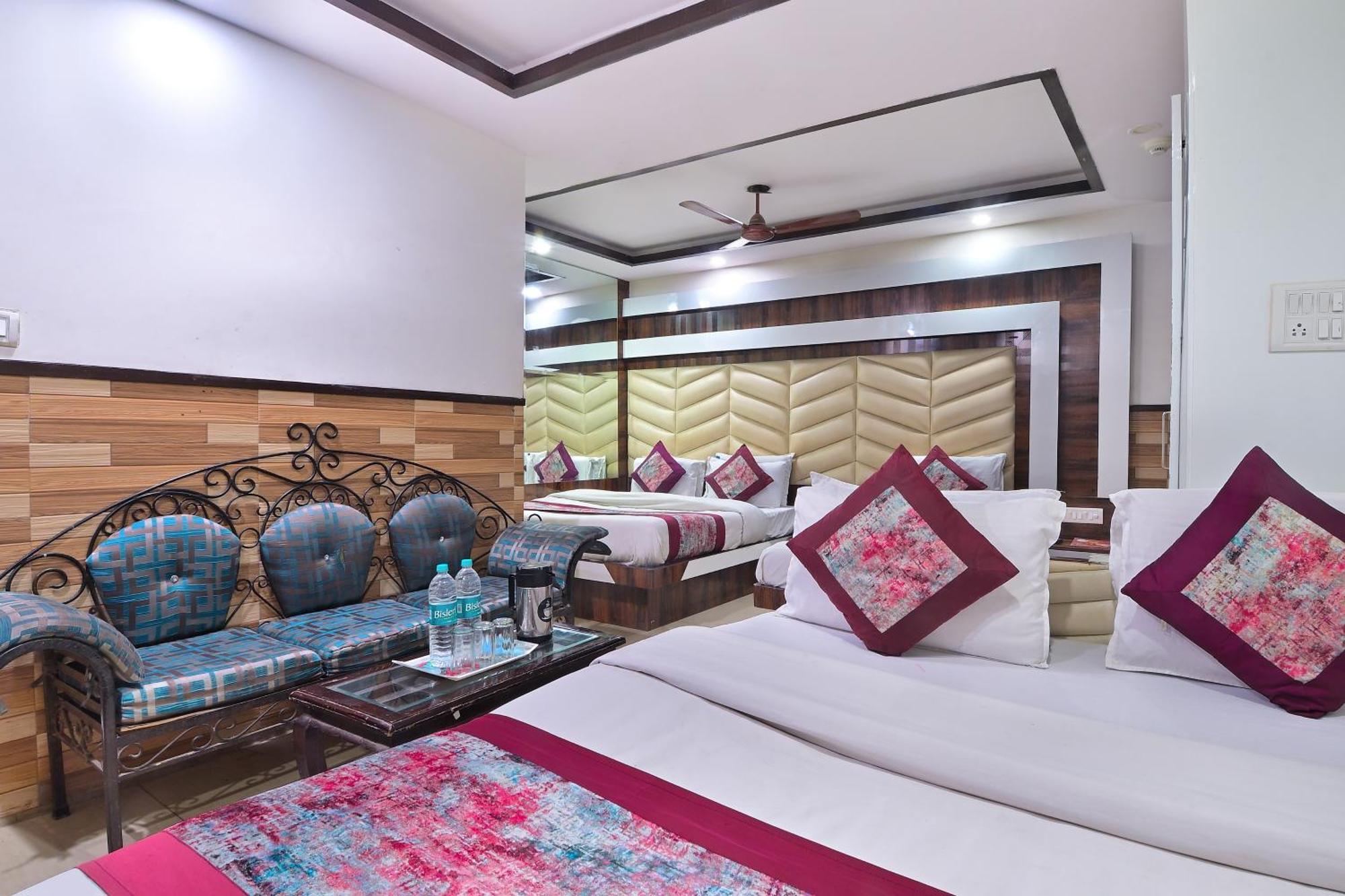 Hotel Glow Inn Paharganj-3 Mins Walk From New Delhi Railway Station Exterior photo