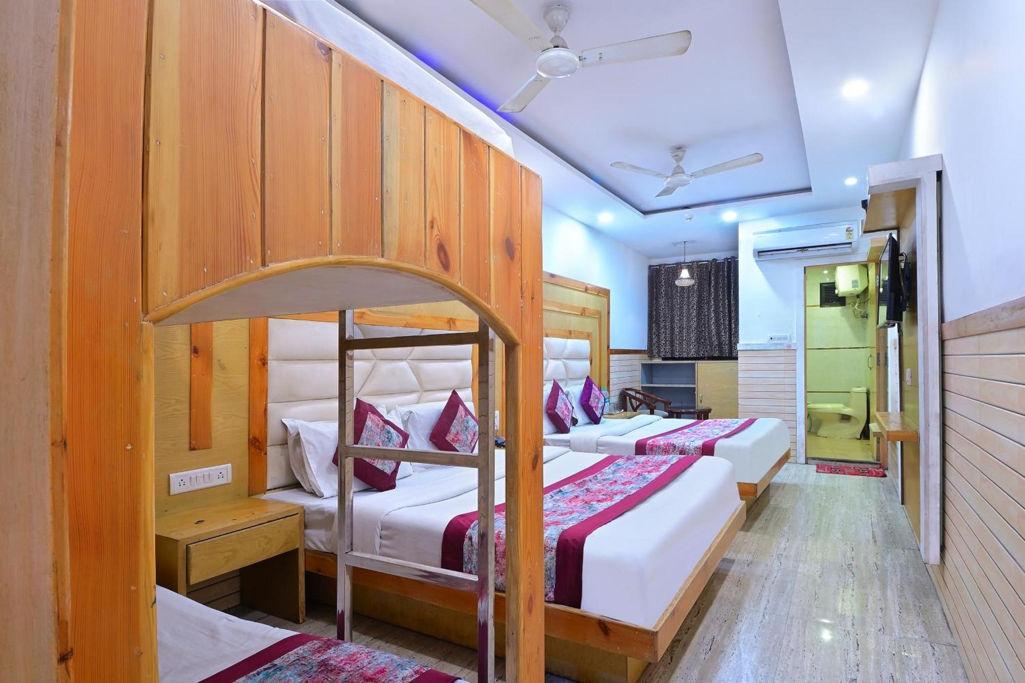 Hotel Glow Inn Paharganj-3 Mins Walk From New Delhi Railway Station Exterior photo