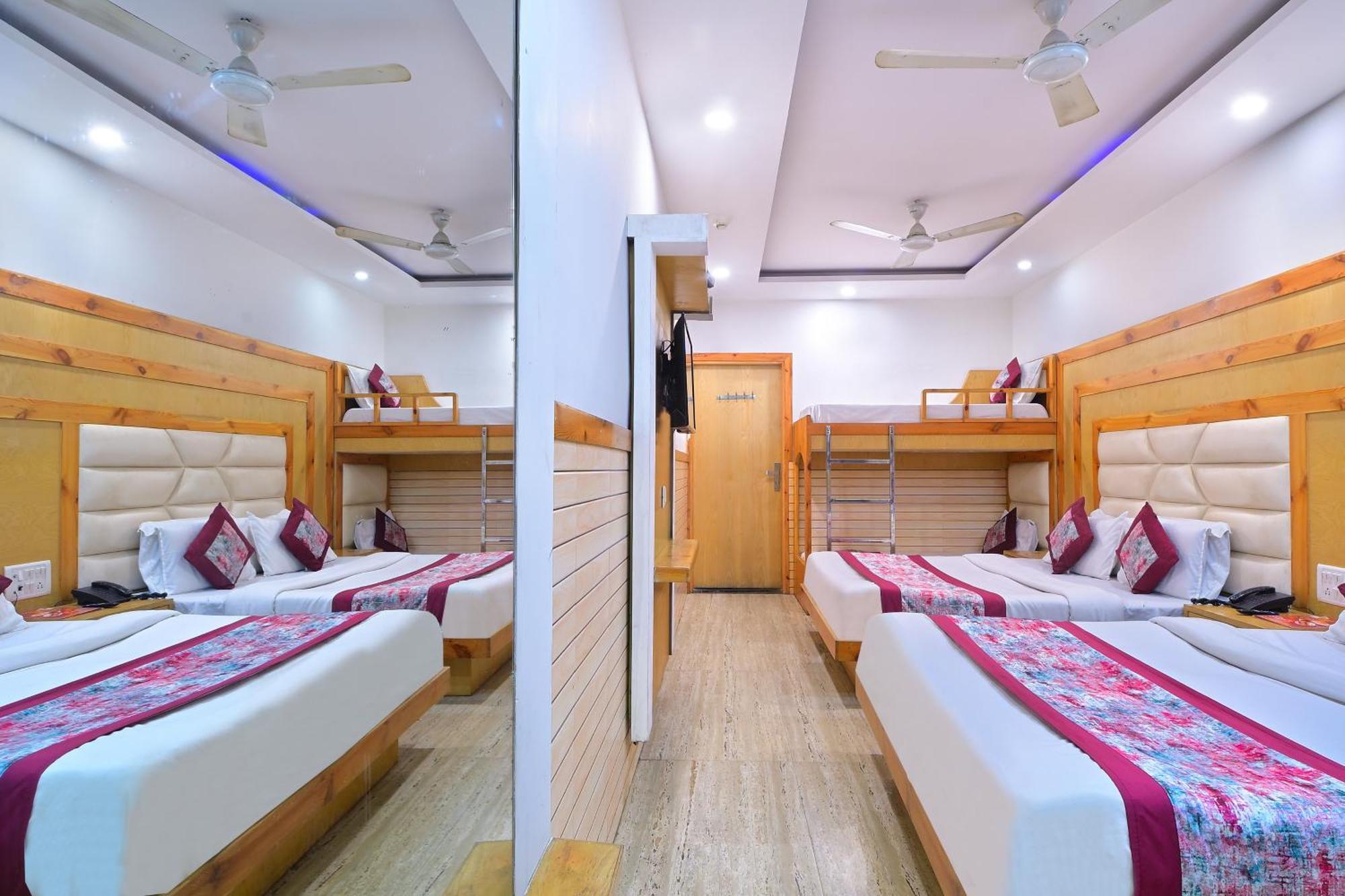 Hotel Glow Inn Paharganj-3 Mins Walk From New Delhi Railway Station Exterior photo