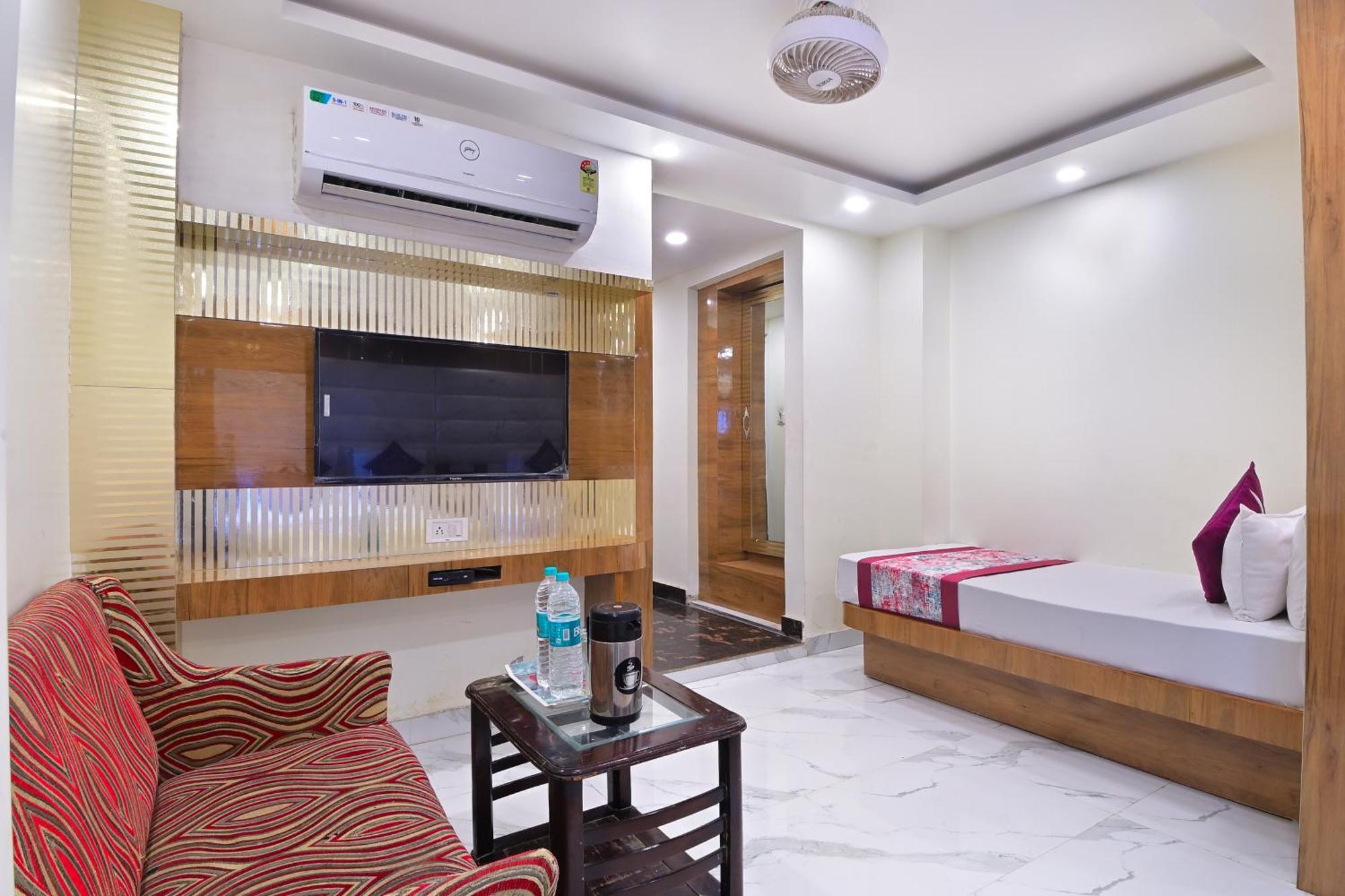 Hotel Glow Inn Paharganj-3 Mins Walk From New Delhi Railway Station Exterior photo